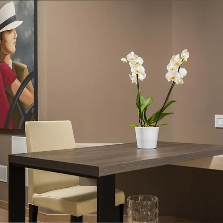 Suites Hotel Astor Belluno Zimmer foto